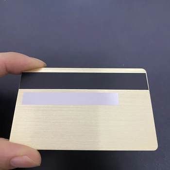 Venda quente 0.8 MM em Aço Inoxidável 4442 Chip de Fenda de Ouro polido Metal Cartão em Branco Com Tarja Magnética